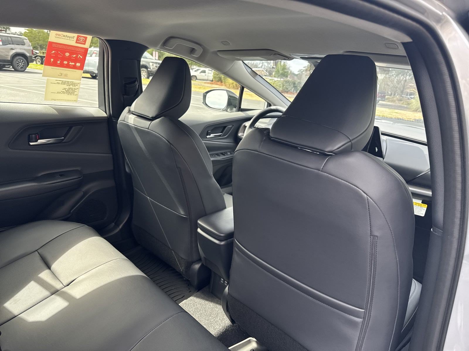 New 2024 Toyota Prius XLE FWD image 29