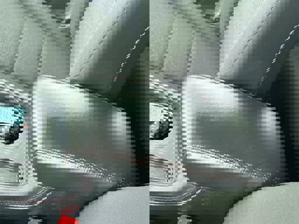 Used 2024 Dodge Durango GT image 25