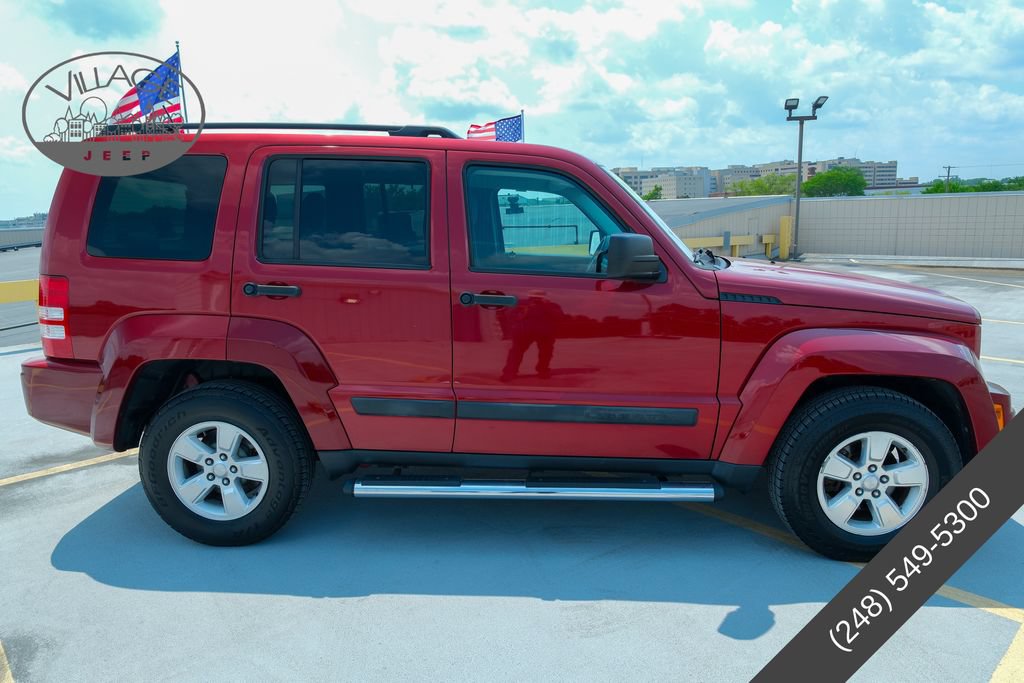 Used 2012 Jeep Liberty Sport w/ Popular Equipment Group AWD/4WD image 5