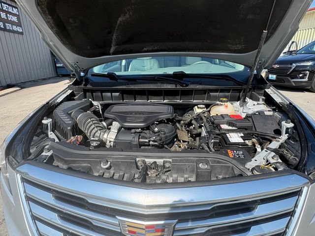 Used 2017 Cadillac XT5 Luxury w/ Driver Awareness Package FWD image 11