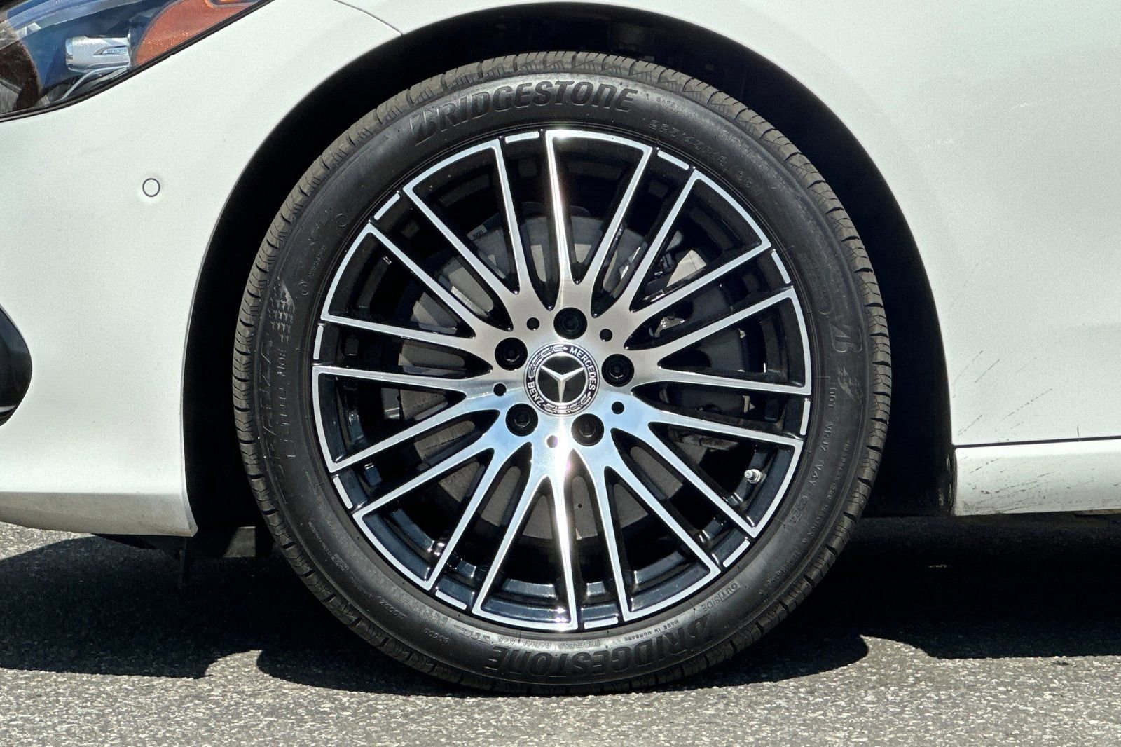 Used 2025 Mercedes-Benz C 300 4MATIC Sedan image 26