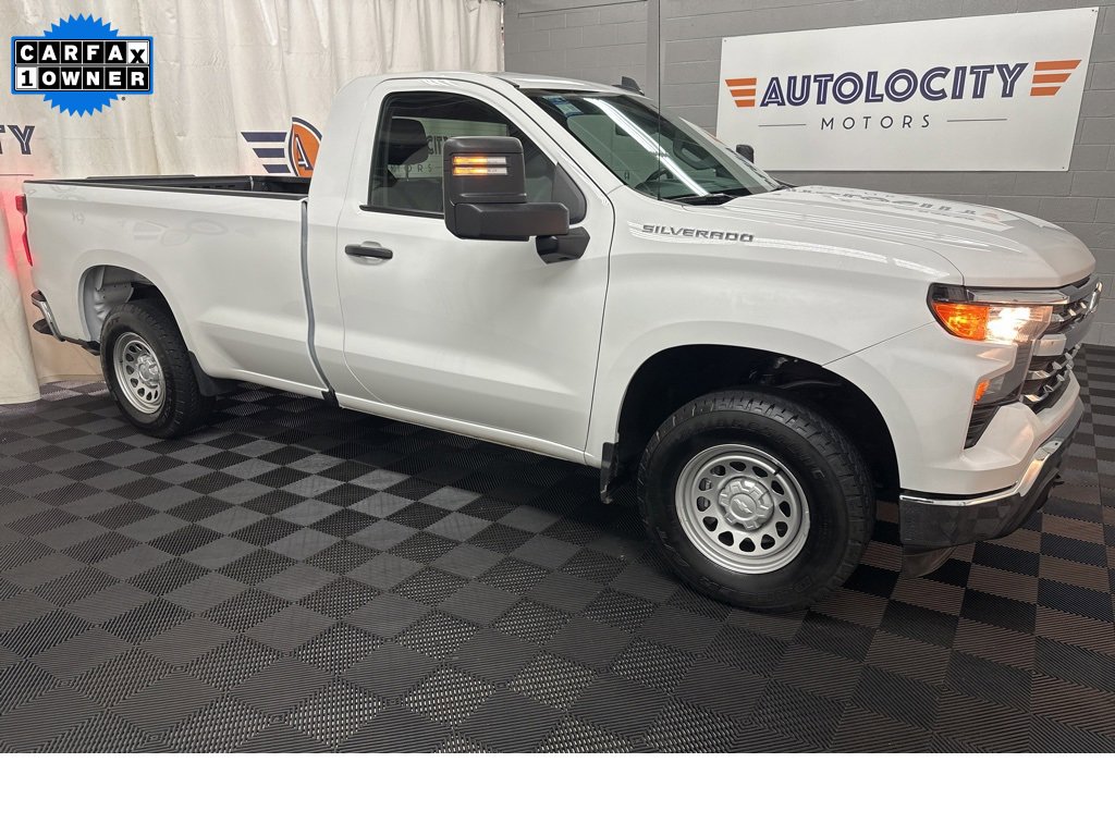 Used 2025 Chevrolet Silverado 1500 W/T w/ WT Value Package image 2