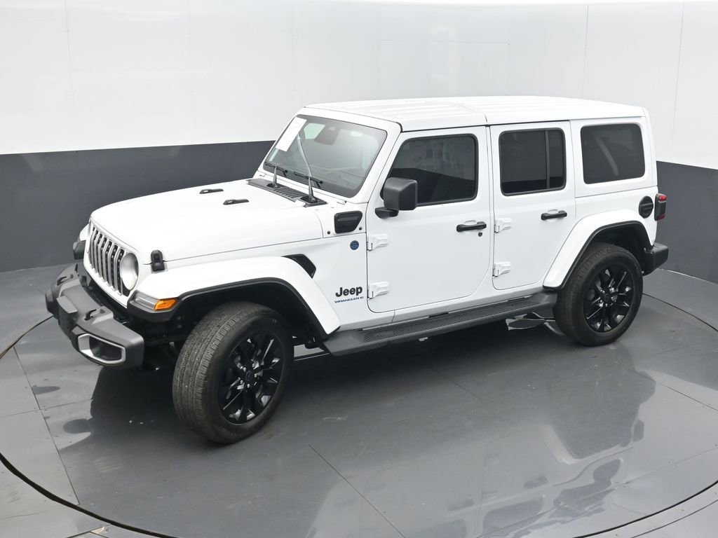 Used 2025 Jeep Wrangler Unlimited Sahara image 38