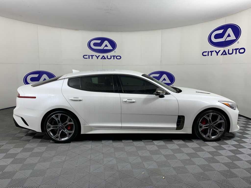 Used 2021 Kia Stinger GT RWD image 2