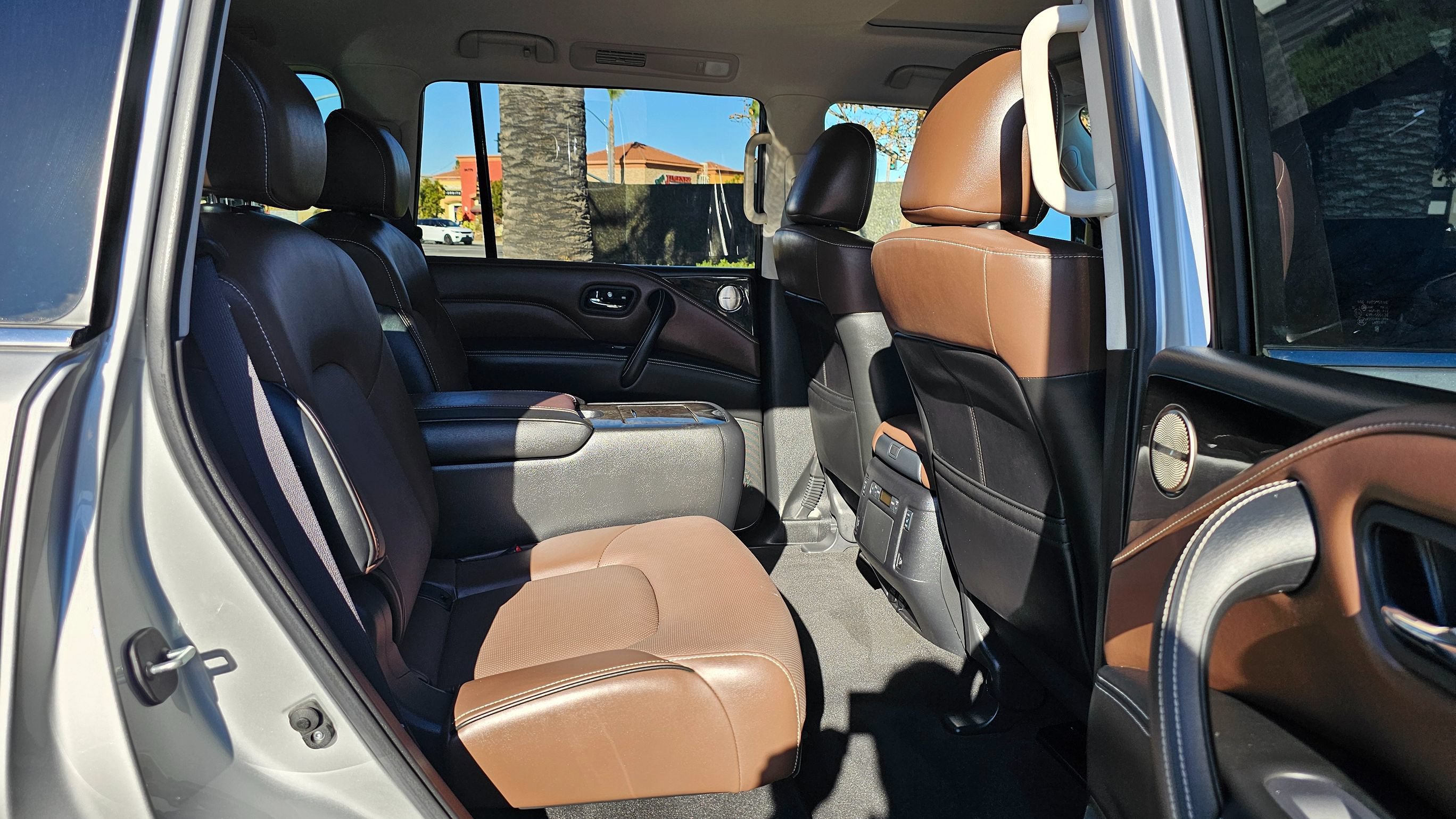 Used 2022 INFINITI QX80 Sensory w/ All-Season Package AWD/4WD image 34