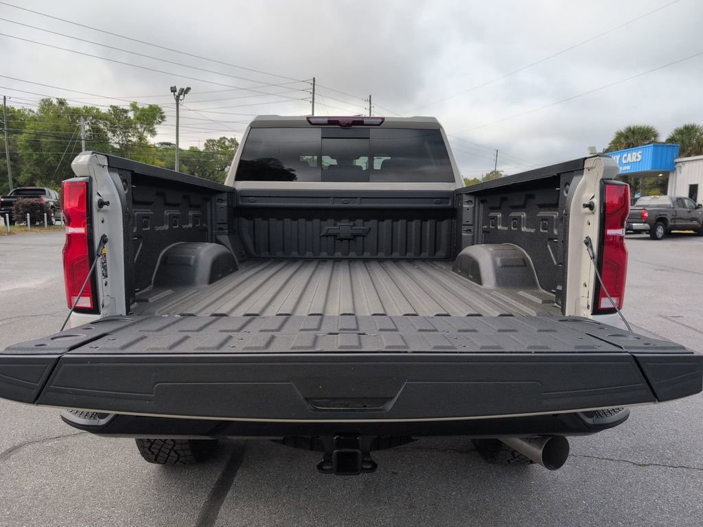 New 2026 Chevrolet Silverado 2500 ZR2 w/ LPO, Dark Essentials Package image 32