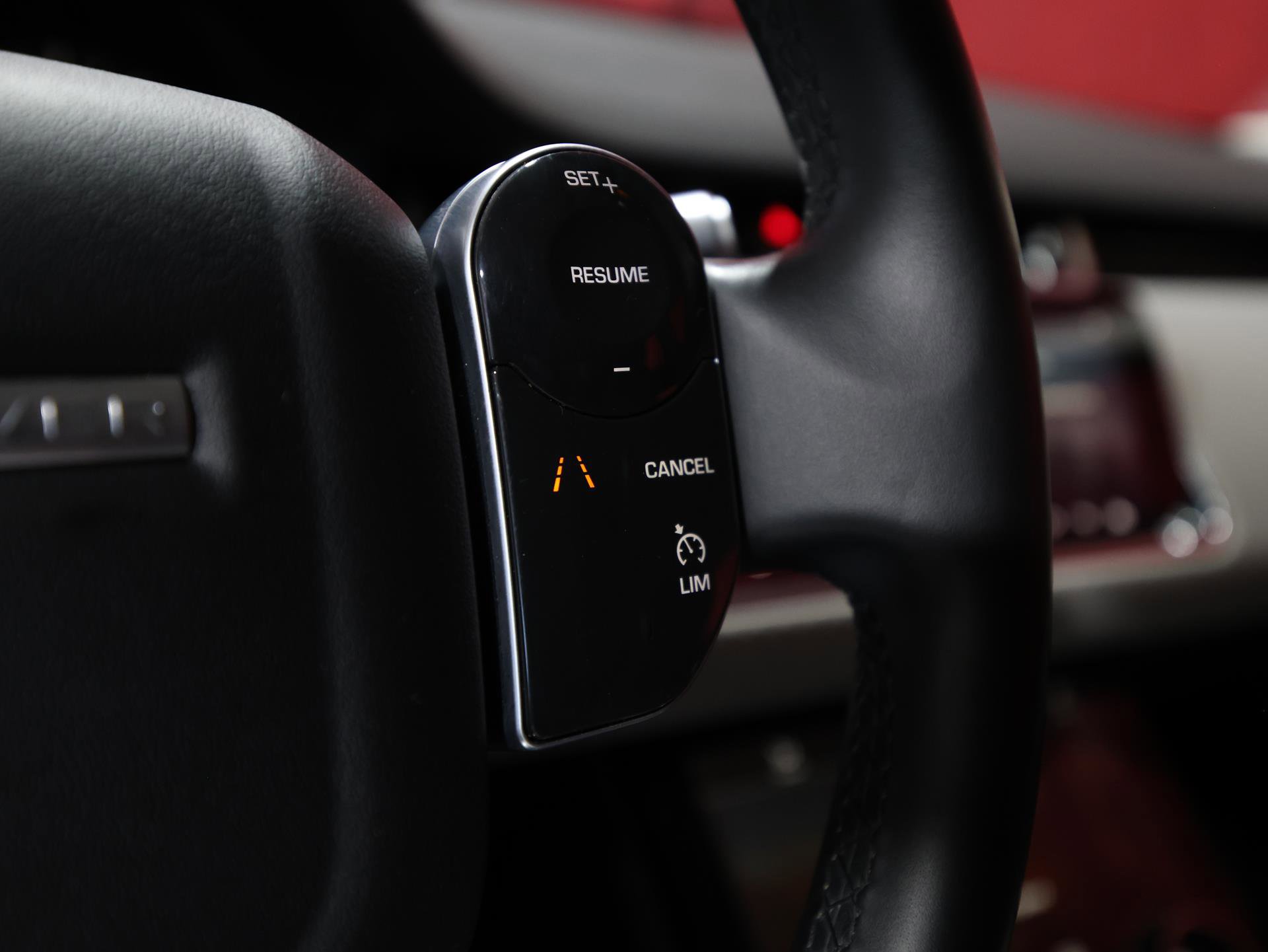 Used 2020 Land Rover Range Rover Evoque S image 23