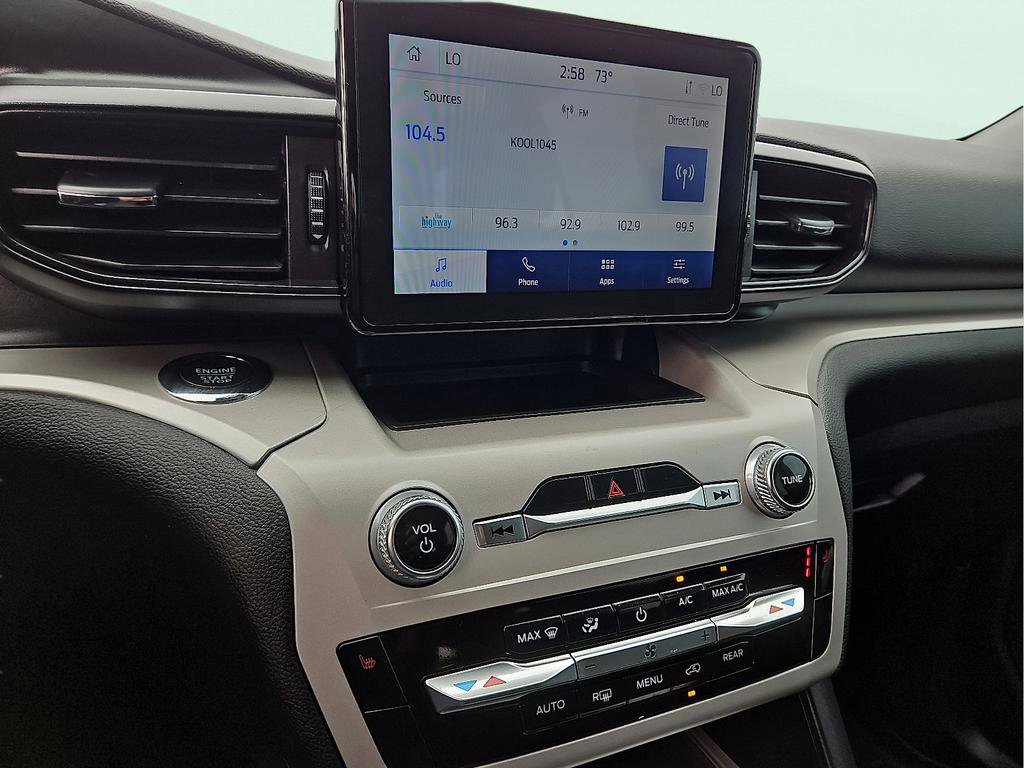 Used 2024 Ford Explorer XLT w/ Class IV Trailer Tow Package image 17