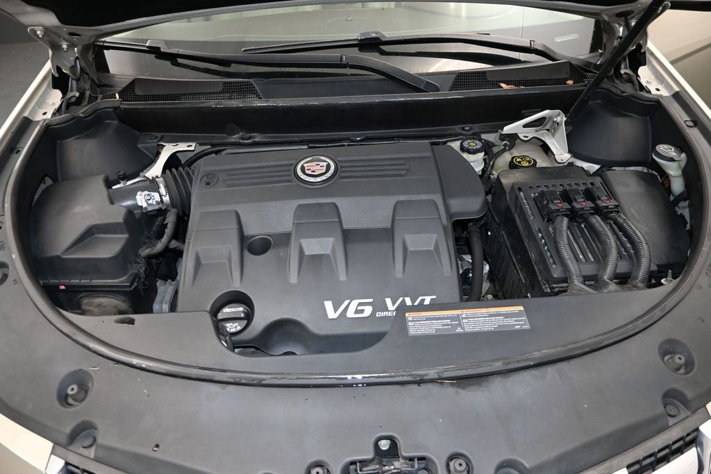 Used 2014 Cadillac SRX Luxury w/ Driver Awareness Package FWD image 27