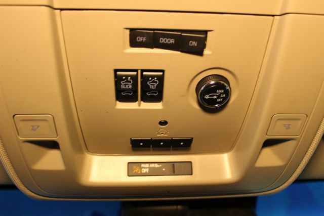 Used 2016 Chevrolet Tahoe LTZ image 24