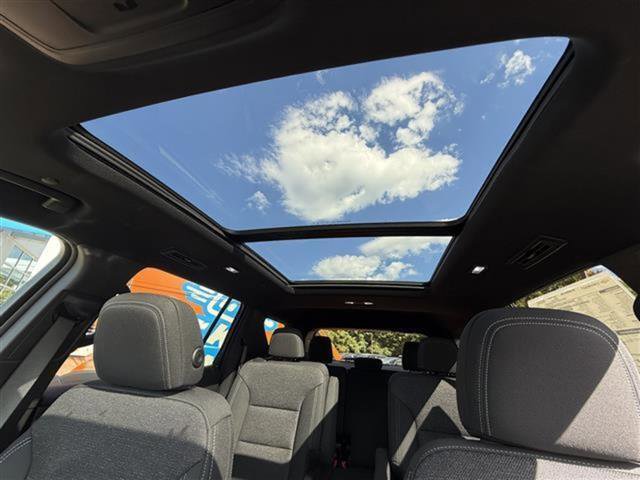 New 2026 Chevrolet Traverse LT w/ Sun and Wheel Package image 25