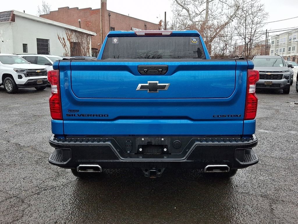 Used 2022 Chevrolet Silverado 1500 Custom Trail Boss w/ LPO, Dark Essentials Package image 6