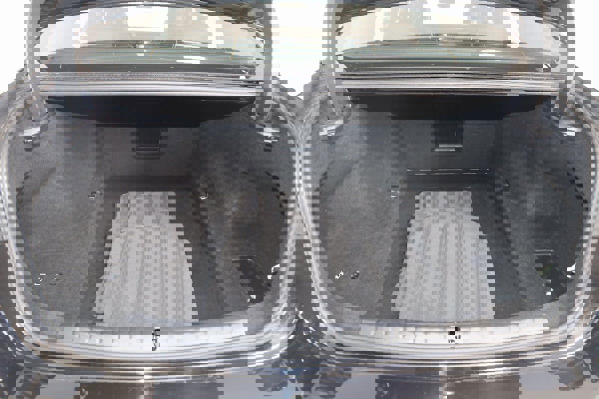 Used 2023 BMW 740i w/ Parking Assistance Package image 70