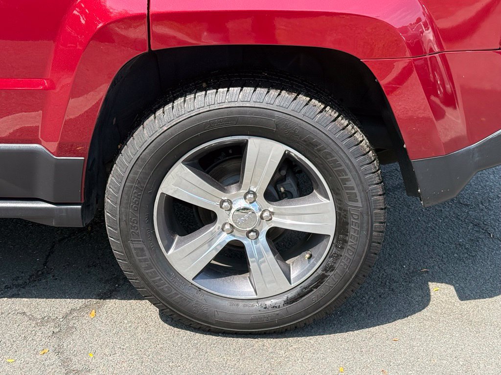 Used 2016 Jeep Patriot High Altitude AWD/4WD image 12