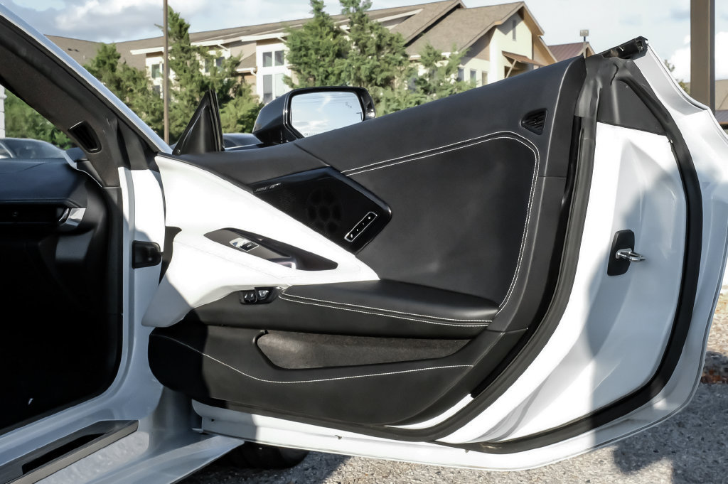 Used 2023 Chevrolet Corvette Stingray Preferred Cpe w/ Z51 Performance Package RWD image 37