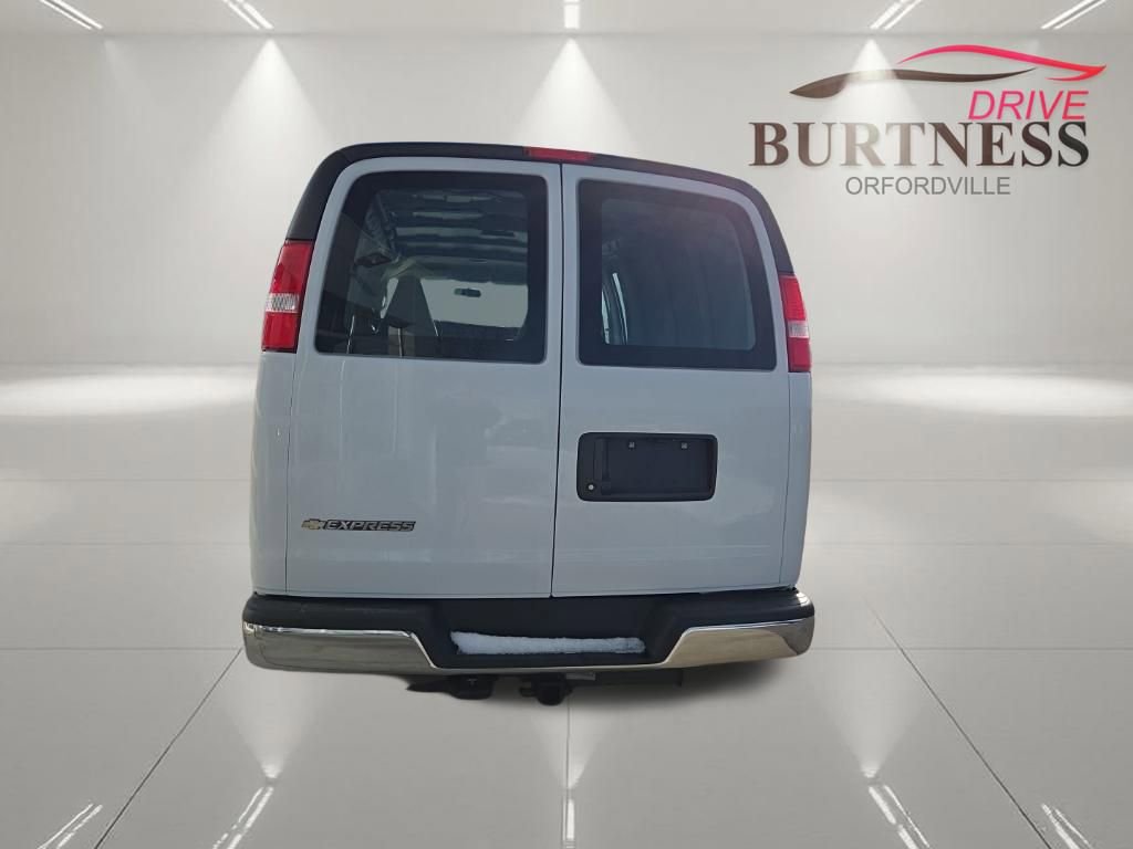 New 2025 Chevrolet Express 3500 Extended w/ Driver Convenience Package RWD image 7