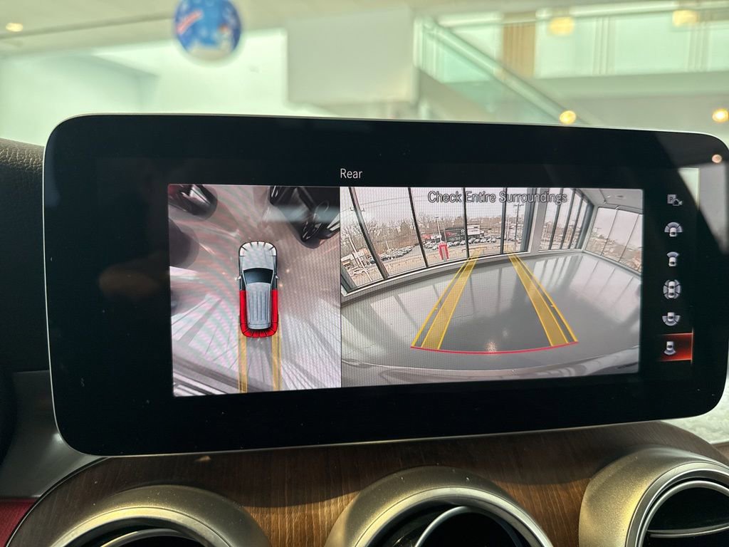 Used 2020 Mercedes-Benz GLC 300 4MATIC image 32