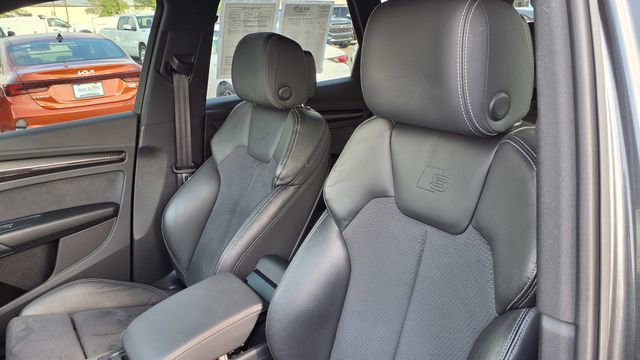 Used 2022 Audi SQ5 Premium w/ Convenience Package image 15