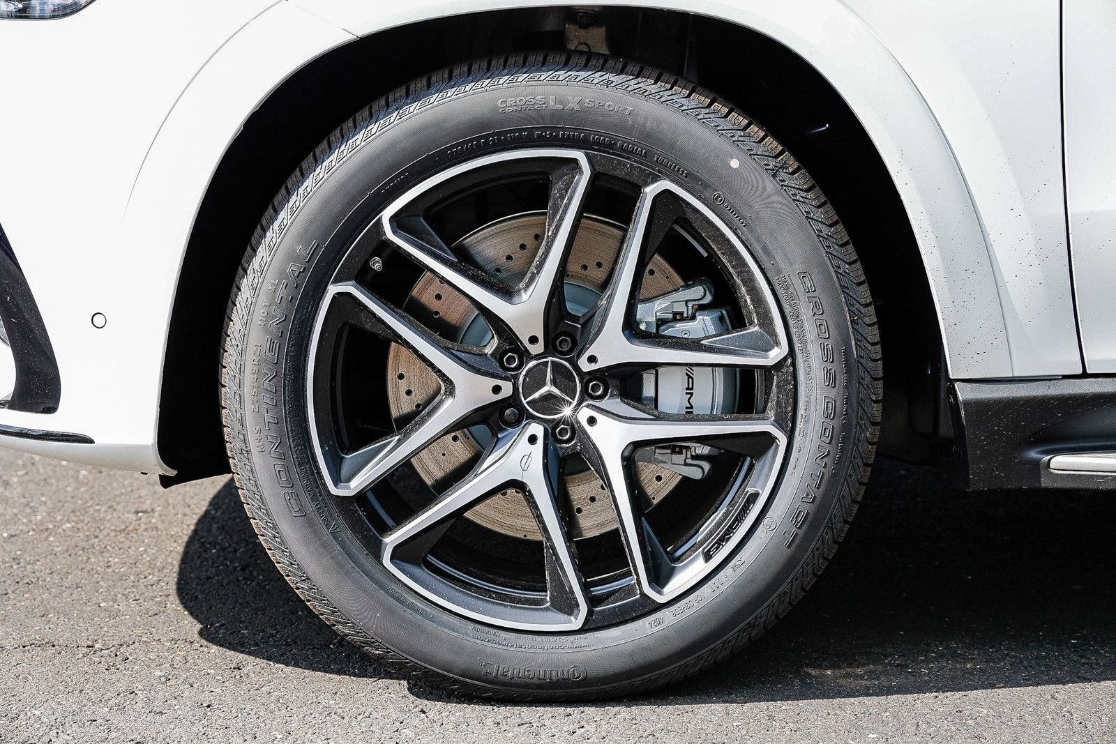 New 2025 Mercedes-Benz GLE 53 AMG 4MATIC Coupe image 9