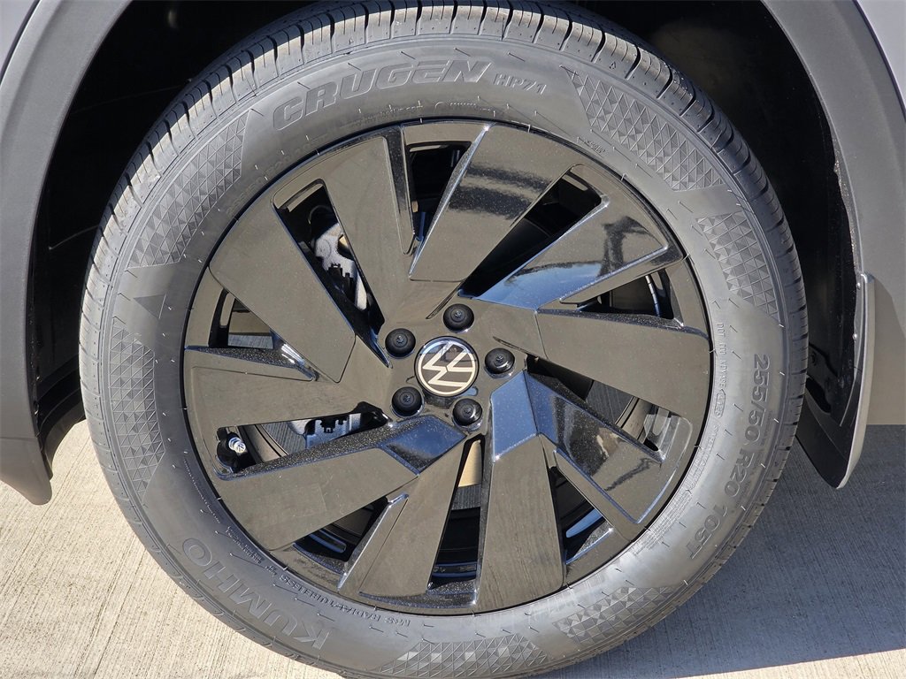 New 2026 Volkswagen Atlas Cross Sport SE image 9