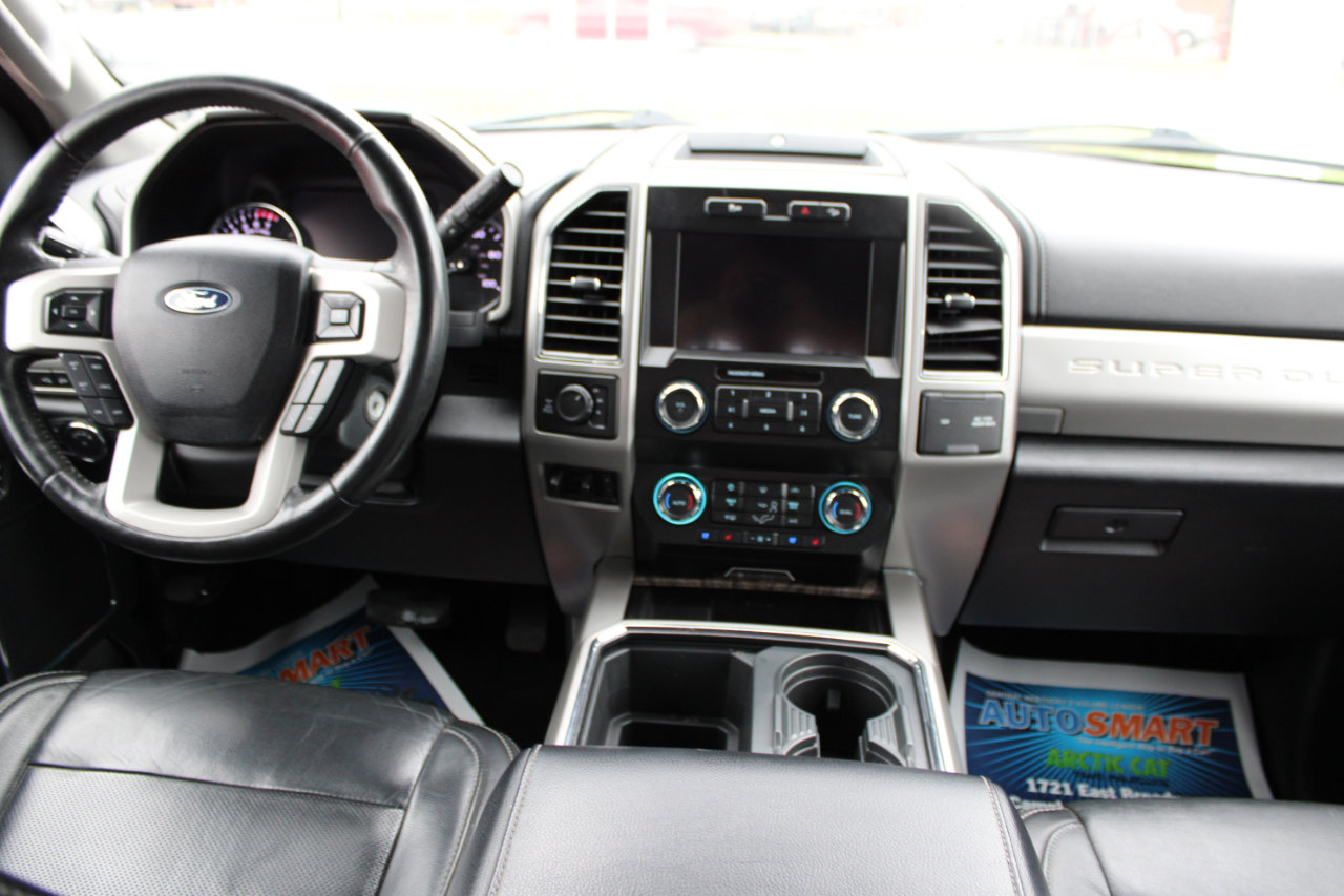 Used 2019 Ford F250 Lariat w/ Chrome Package image 38