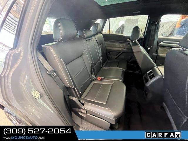 Used 2021 Volkswagen Atlas Cross Sport SEL R-Line w/ Luggage Net & Mats Package image 8