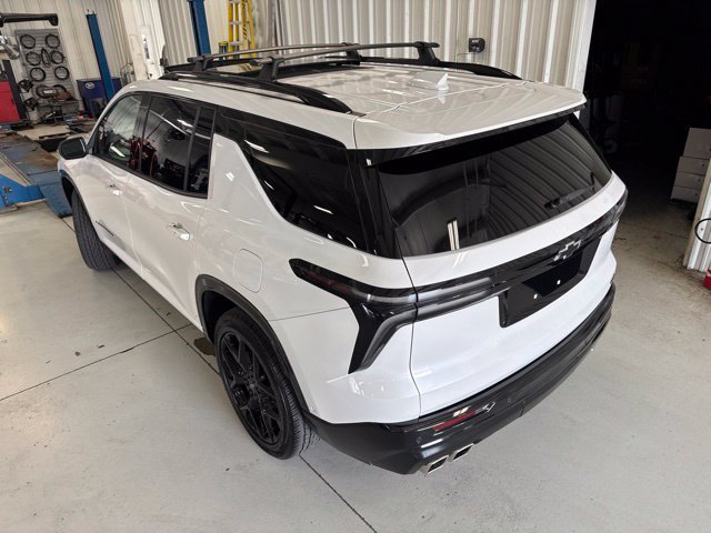 Used 2025 Chevrolet Traverse RS AWD/4WD image 11