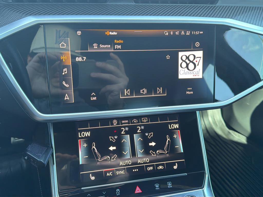 Used 2022 Audi S6 Premium Plus w/ S Sport Package image 25