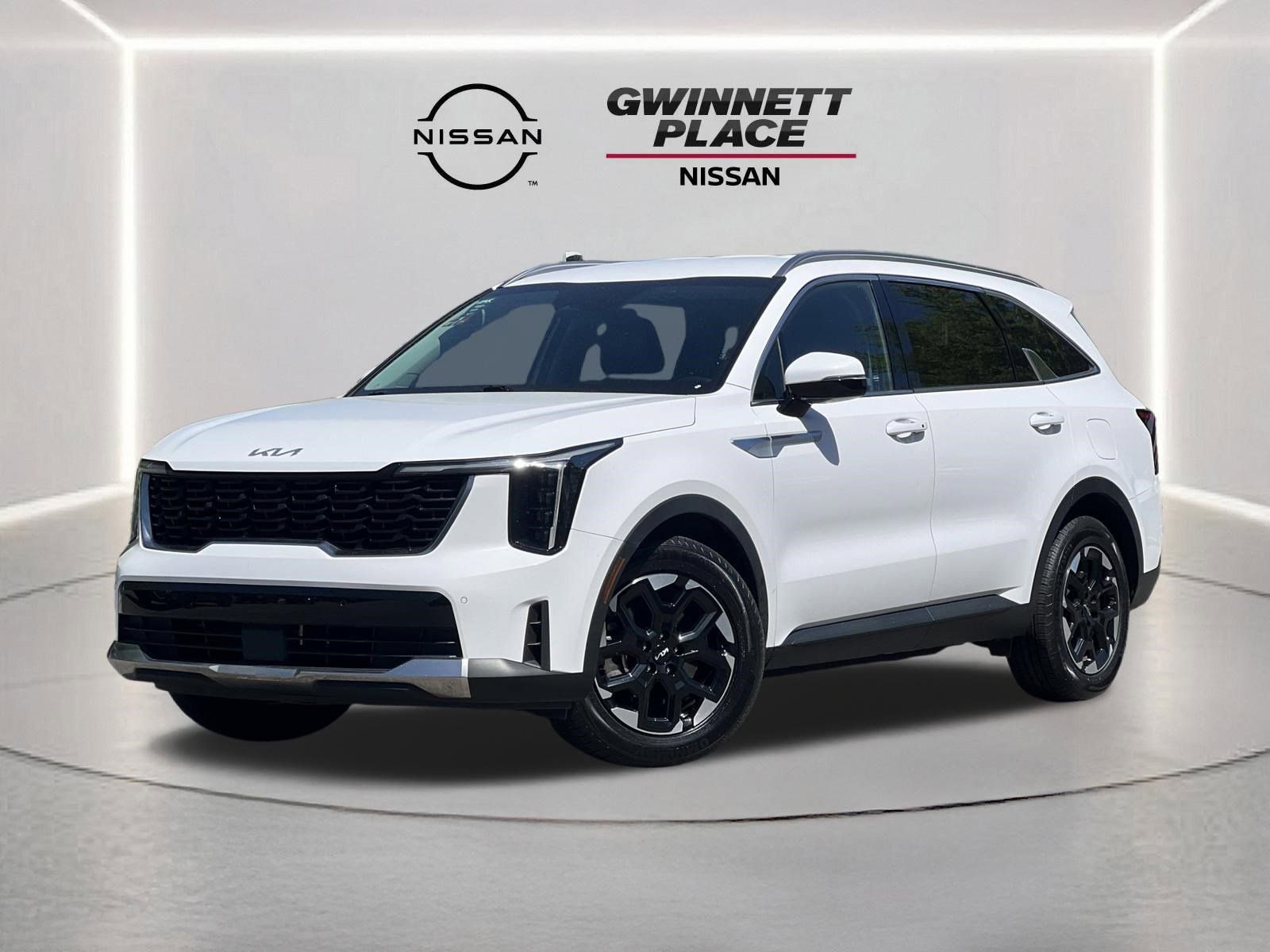Used 2024 Kia Sorento S image 1