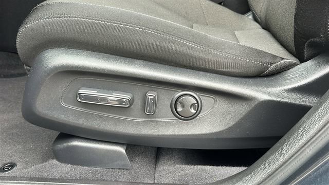 Used 2023 Honda CR-V EX image 10