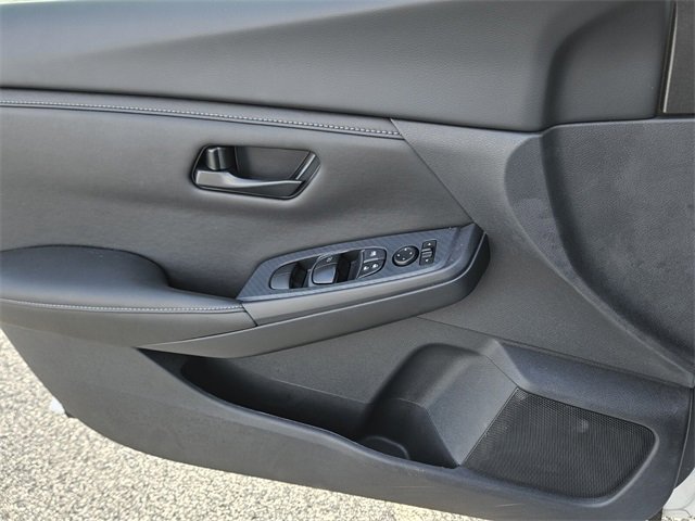 Used 2025 Nissan Sentra S image 27