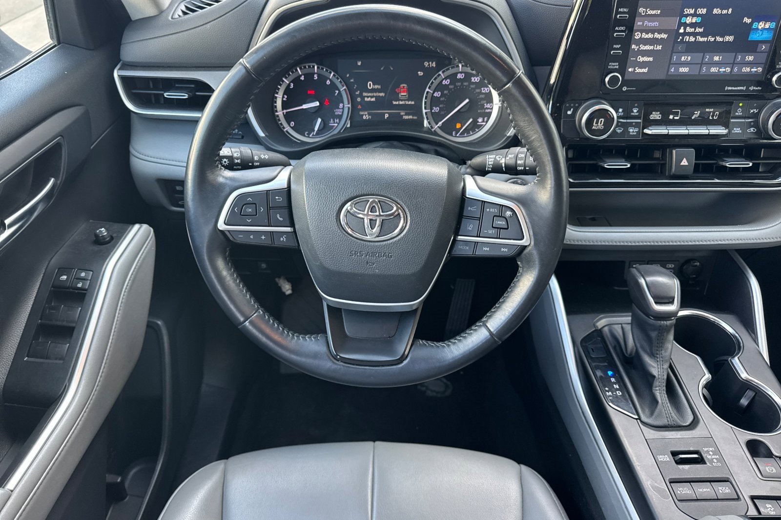 Used 2022 Toyota Highlander XLE image 17