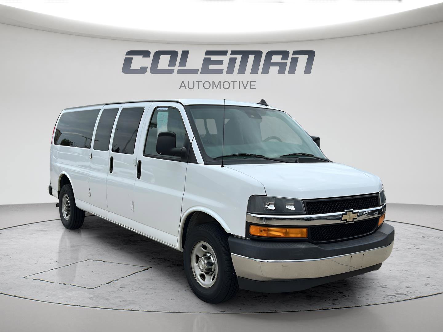 Used 2020 Chevrolet Express 3500 LT w/ LT Preferred Equipment Group image 3
