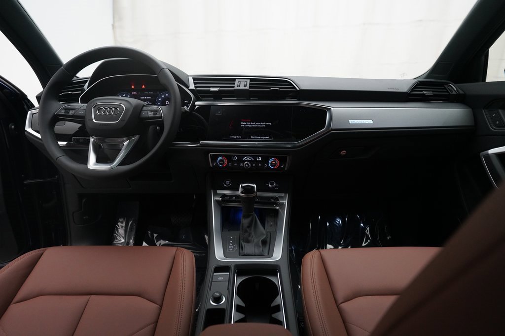 New 2025 Audi Q3 2.0T Premium Plus image 5