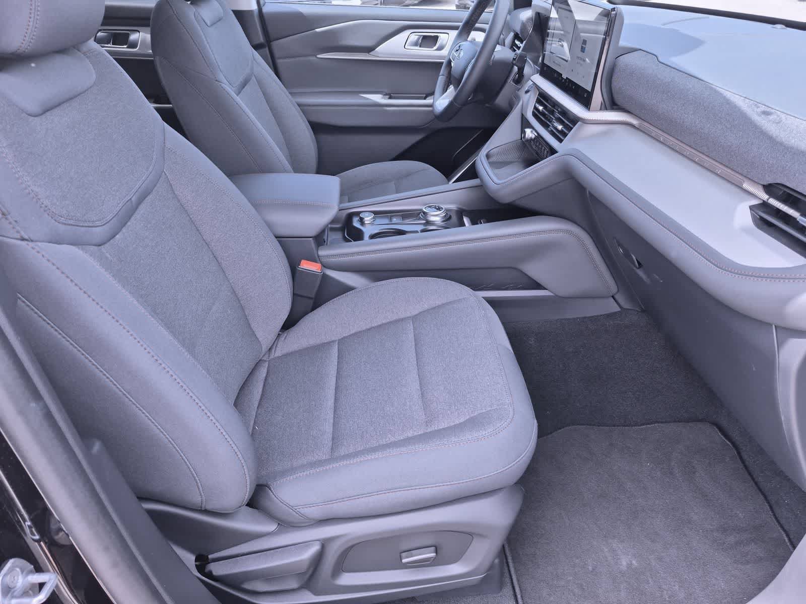 Certified 2025 Ford Explorer Active AWD/4WD image 21