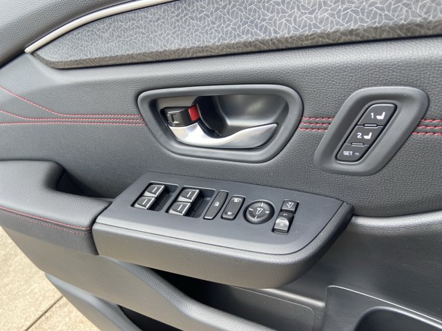 Used 2026 Honda Pilot Black Edition image 48