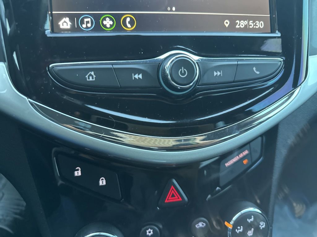 Used 2019 Chevrolet Sonic LT w/ Convenience Package image 16