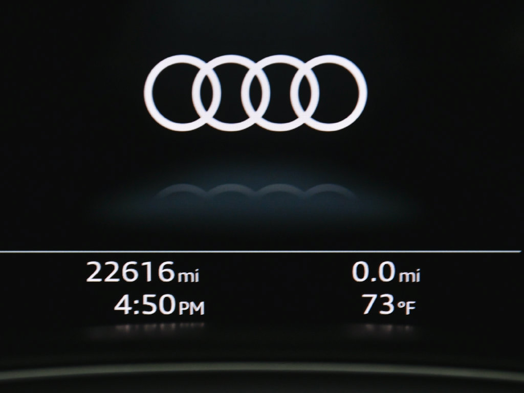 Used 2023 Audi SQ8 Premium Plus AWD/4WD image 30