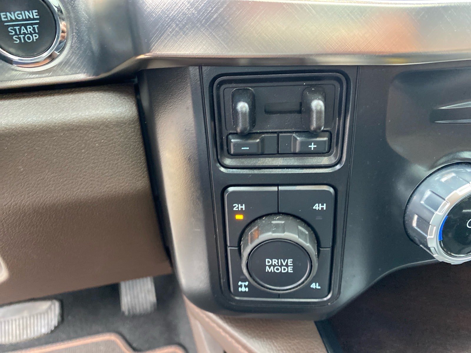 Used 2024 Ford F250 King Ranch w/ Chrome Package AWD/4WD image 13