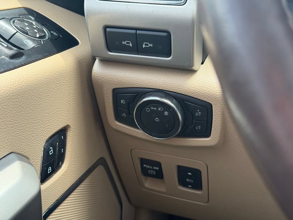 Used 2018 Ford F150 Lariat w/ Equipment Group 502A Luxury AWD/4WD image 18