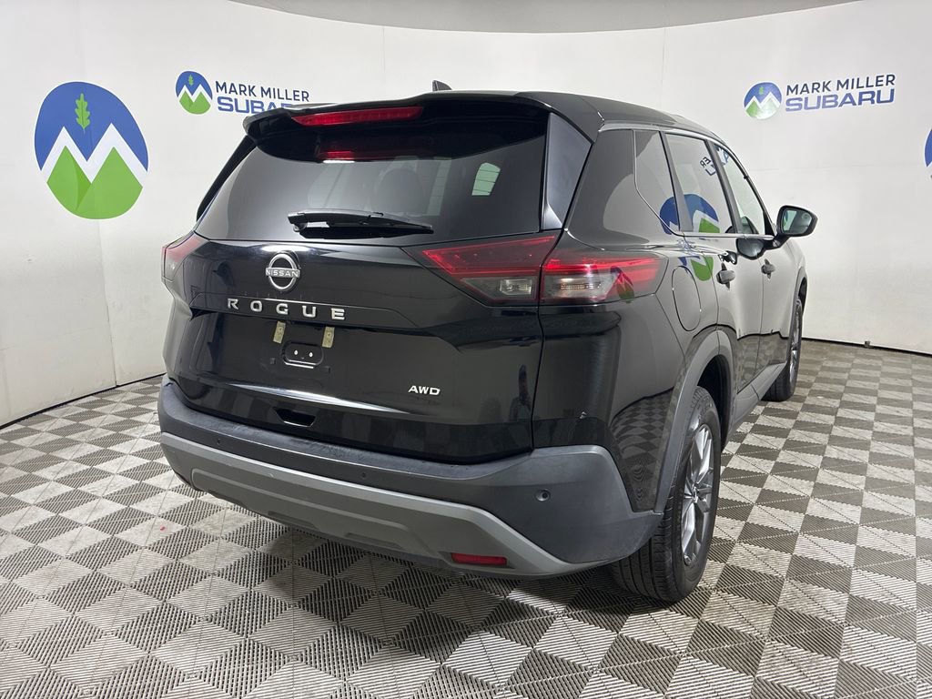 Used 2023 Nissan Rogue S AWD/4WD image 7