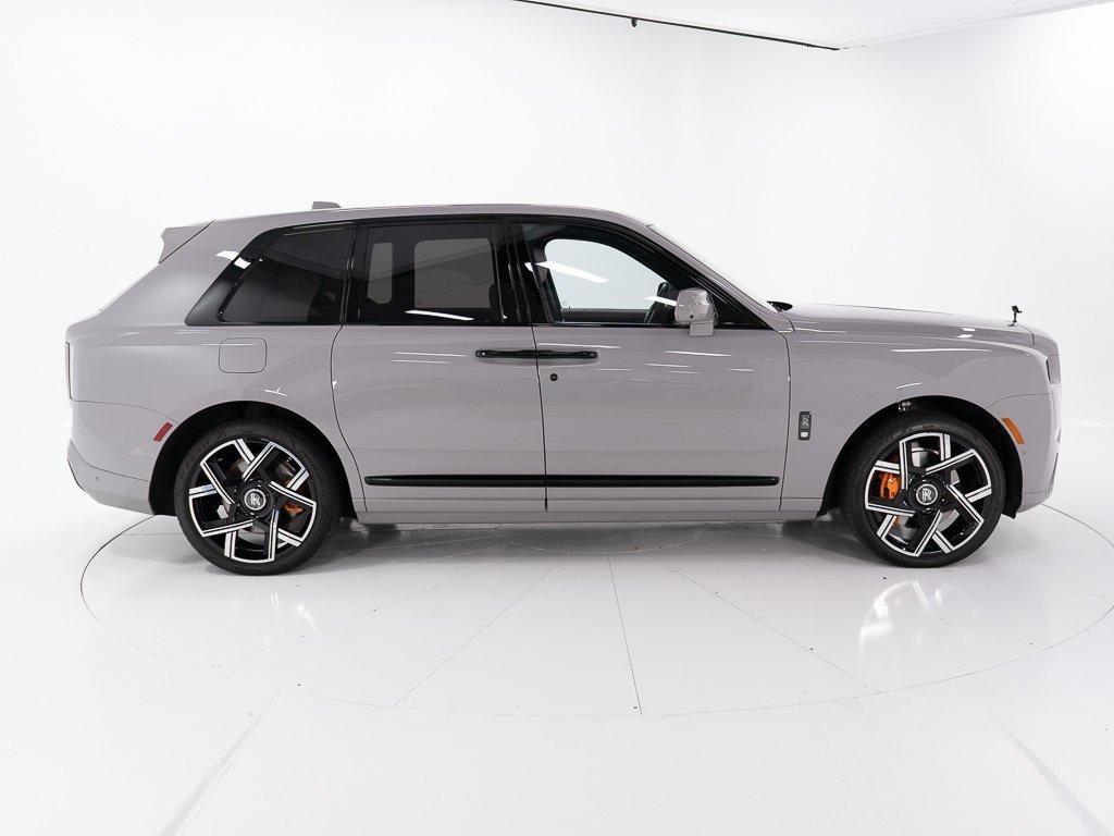 Certified 2025 Rolls-Royce Cullinan Black Badge image 6