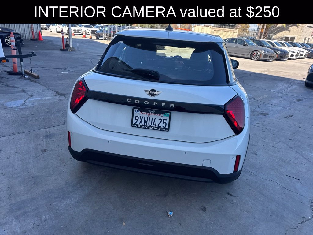 Used 2026 MINI Cooper 4-Door Hardtop FWD image 4