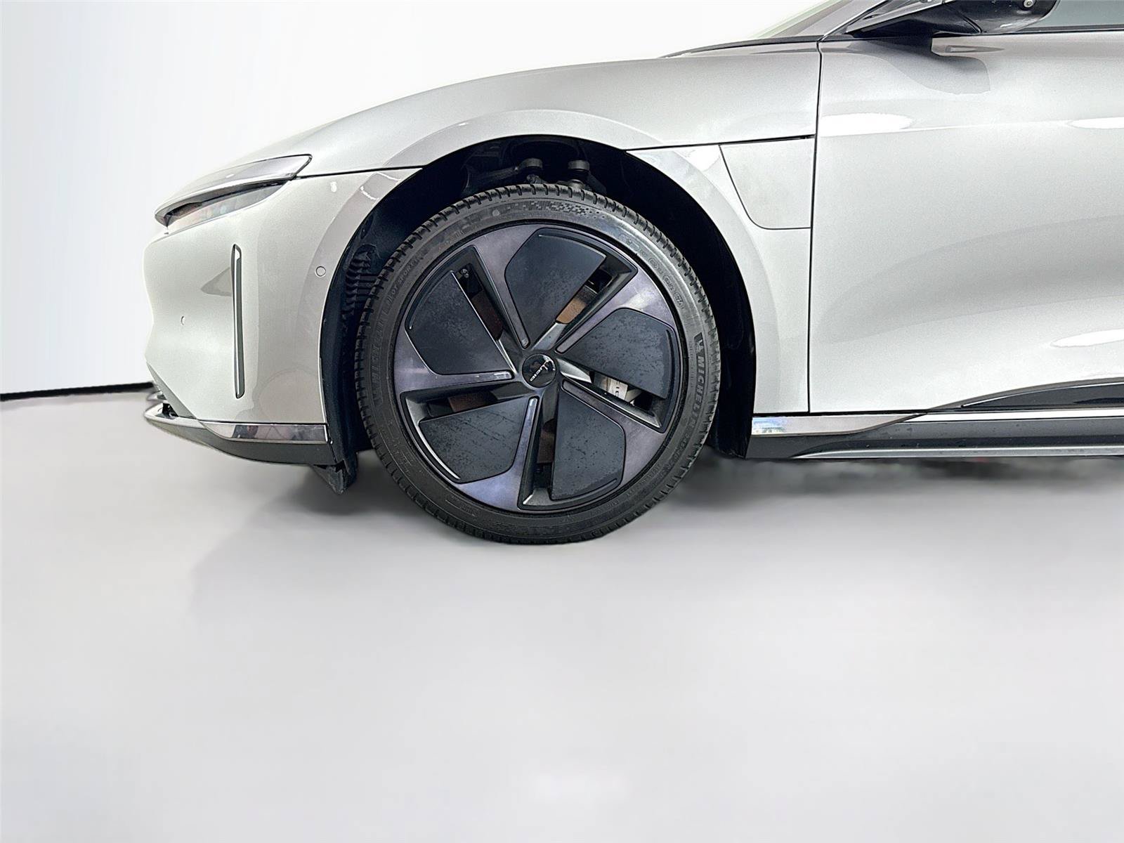 Used 2025 Lucid Air Pure RWD image 7