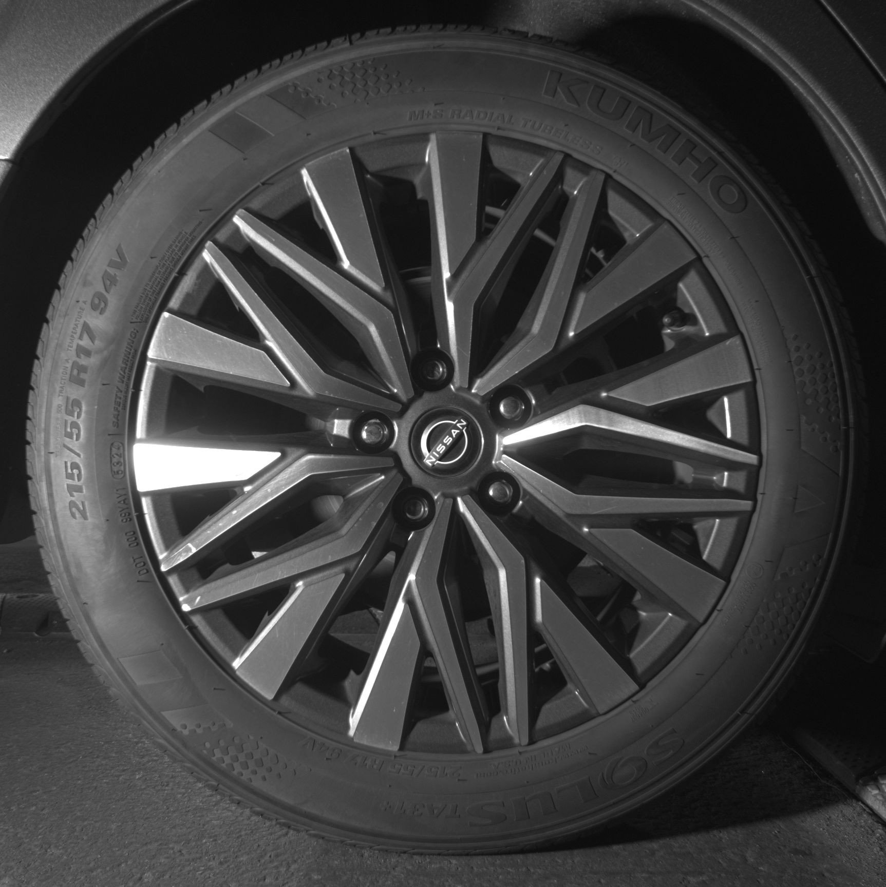 Used 2025 Nissan Altima 2.5 SV FWD image 15