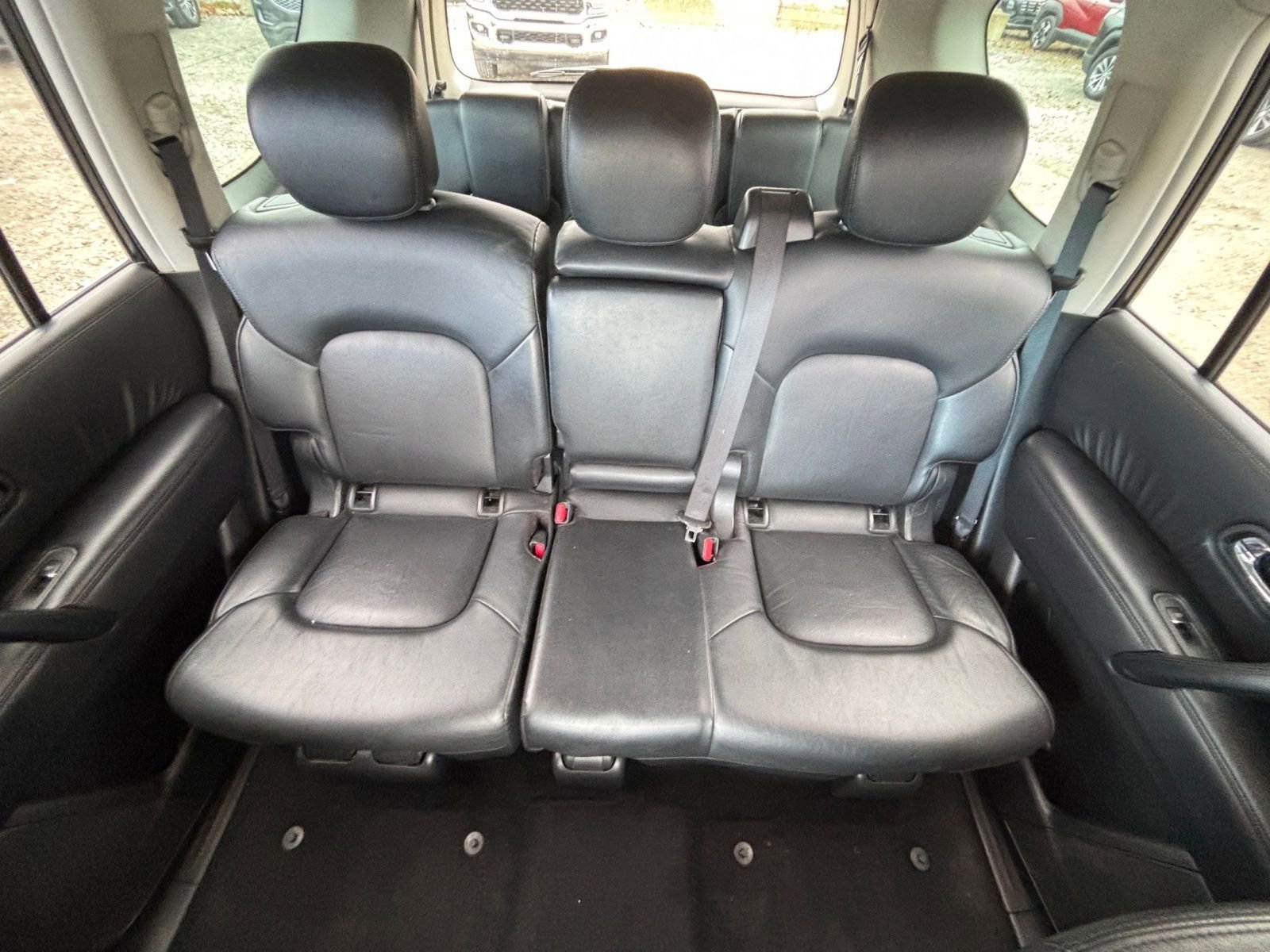 Used 2023 Nissan Armada SL image 40