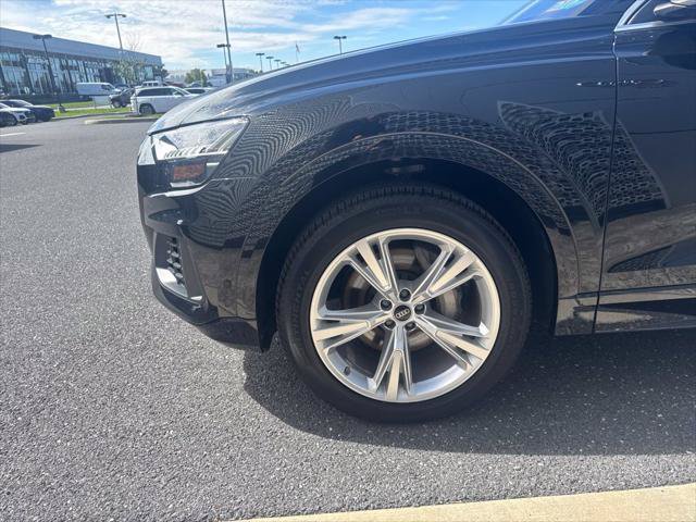 Used 2023 Audi Q8 Premium w/ Convenience Package AWD/4WD image 32