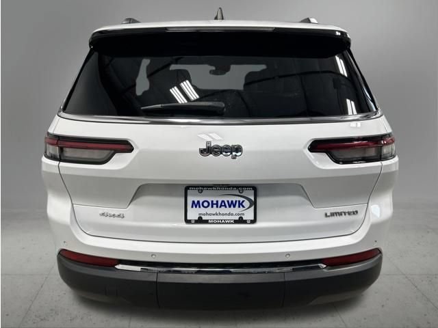 Used 2023 Jeep Grand Cherokee L Limited AWD/4WD image 4