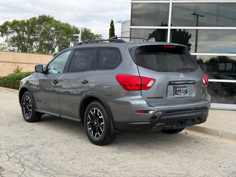 Used 2019 Nissan Pathfinder SL AWD/4WD image 5