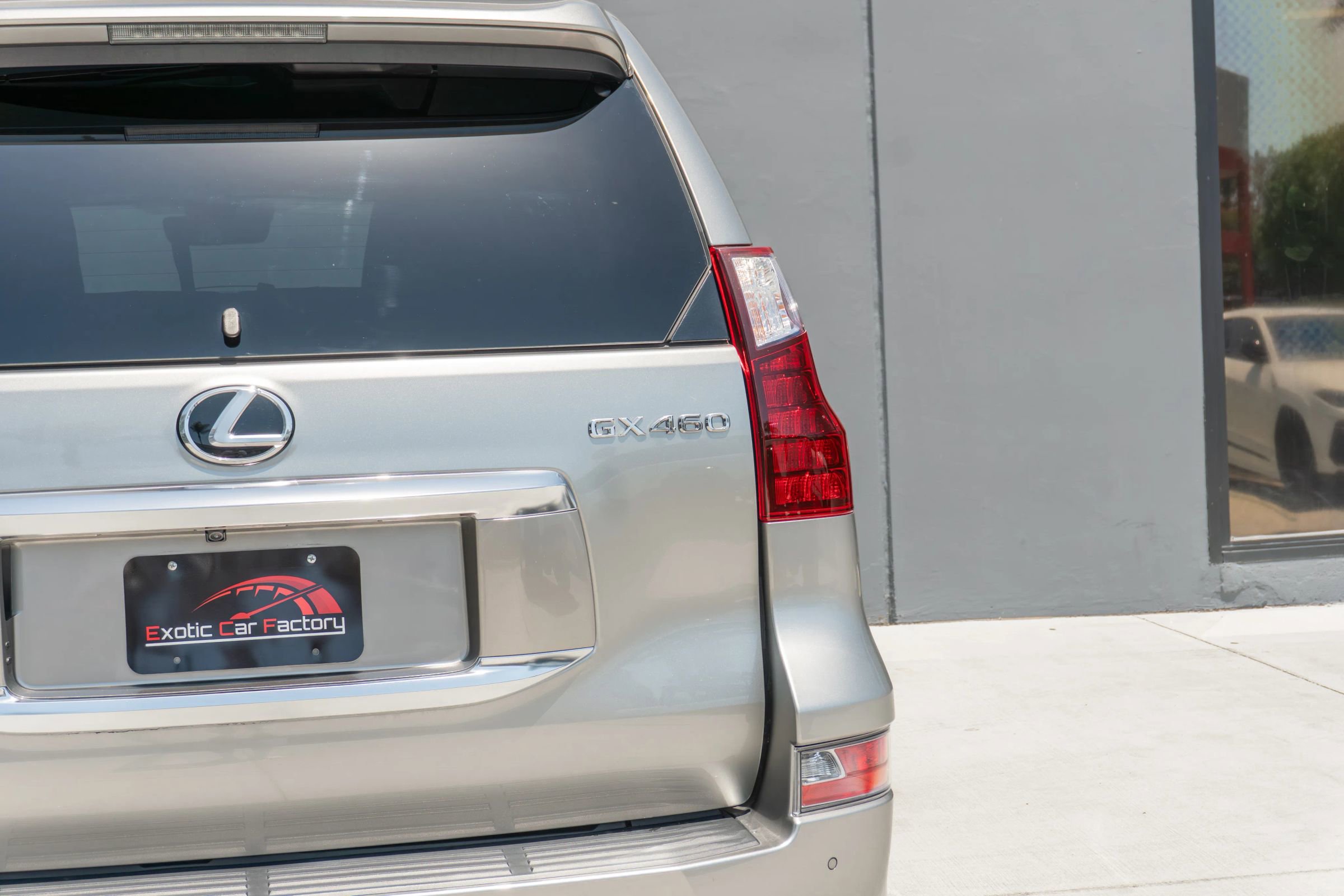 Used 2022 Lexus GX 460 Premium w/ Accessory Package AWD/4WD image 25